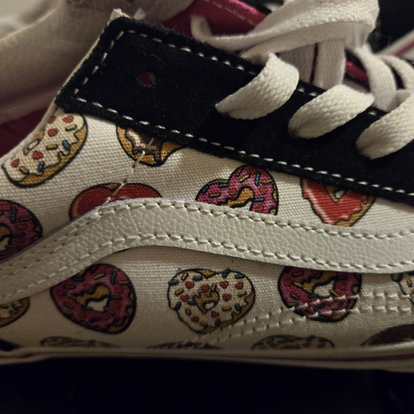 Sneakers brand new - Picture 2 of 2